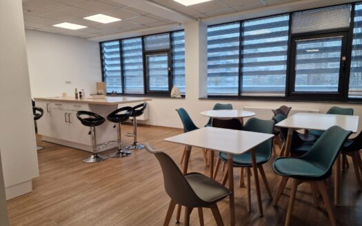 Spațiu comercial & birouri – zonă strategică în Iași (ID 22996)