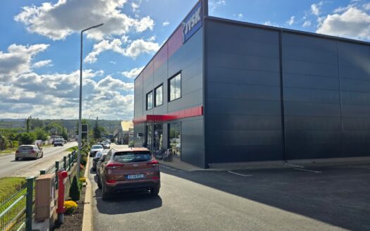 Spațiu comercial invecinat cu branduri recunoscute – zona CUG